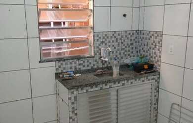 Imagem: A casa possui 2 Dormitórios, 1 Banheiro, 50m² de Área e