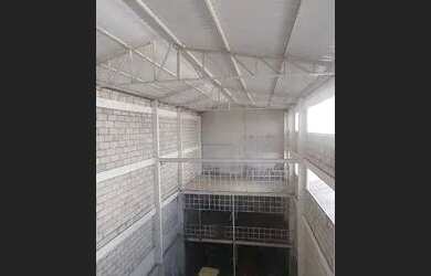 Imagem: O depósito possui 4 Vagas na garagem, 800m² de Área e está