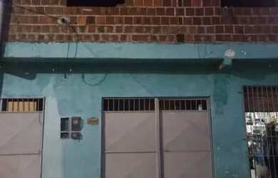 Imagem: A casa possui 5 Dormitórios, 2 Banheiros e está localizado