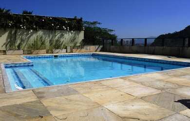 Imagem: A casa em condomínio possui 5 Dormitórios, 5 Banheiros, 4