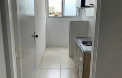 Imagem: O apartamento possui 1 Dormitório, 1 Banheiro, 1 Vaga na garagem