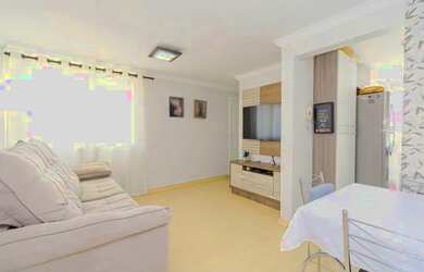 Imagem: O apartamento possui 2 Dormitórios, 1 Banheiro, 1 Vaga na garagem