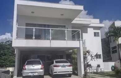 Imagem: A casa possui 4 Dormitórios, 5 Banheiros, 5 Vagas na garagem