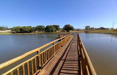 Imagem: O terreno possui 615m² de Área e está localizado em Área