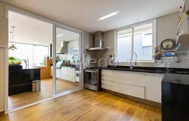 Imagem 11: Venda Casa com 342,33 metroQuadrado, 3 dormitório s , 3 vaga s . Swiss...