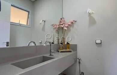 Imagem 4: Venda Casa com 286,29 metroQuadrado, 4 dormitório s , 2 vaga s . Swiss...