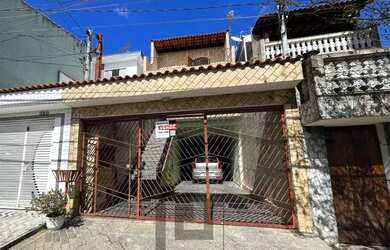 Imagem: A casa possui 3 Dormitórios, 5 Banheiros, 5 Vagas na garagem