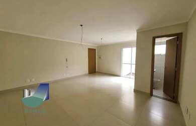 Imagem: O depósito possui 5 Vagas na garagem, 28m² de Área e está