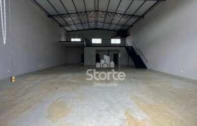 Imagem: O depósito possui 361m² de Área e está localizado em Segismundo