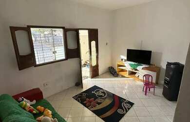 Imagem 6: Sobrado para venda possui 150 metros quadrados com 5 quartos