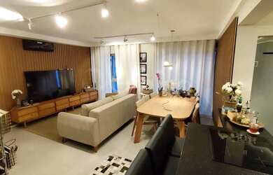 Imagem: O apartamento possui 2 Dormitórios, 2 Banheiros, 1 Vaga na