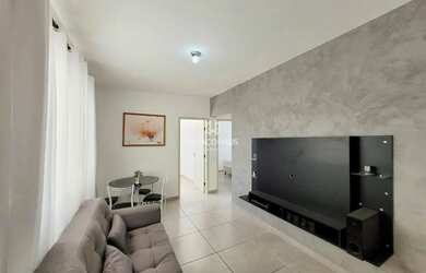 Imagem: O apartamento possui 3 Dormitórios, 1 Banheiro, 1 Vaga na garagem