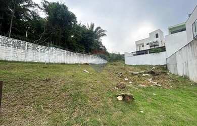 Imagem: O terreno possui 427m² de Área e está localizado em Ponta