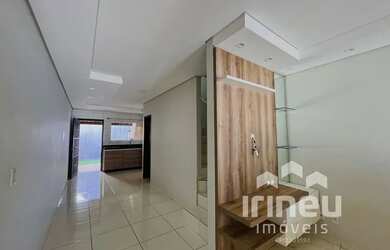 Imagem: A casa possui 2 Dormitórios, 2 Banheiros, 68m² de Área e