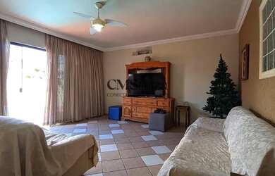 Imagem 4: Casa para venda e alugar 3 dormitórios (1 suíte), 295m², 3 Vila Fujita, Londrina