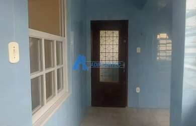 Imagem: O apartamento possui 2 Dormitórios, 1 Banheiro e 72m² de Área