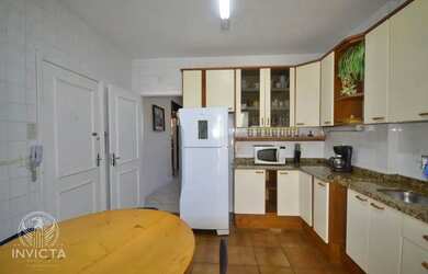 Imagem 8: Apartamento Frente Mar na Barra Norte Mobiliado, Vista Definitiva e 3 Dormitórios