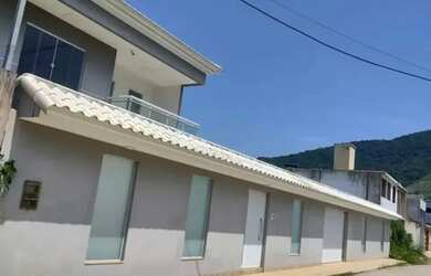 Imagem: O terreno possui 240m² de Área e está localizado em Campo