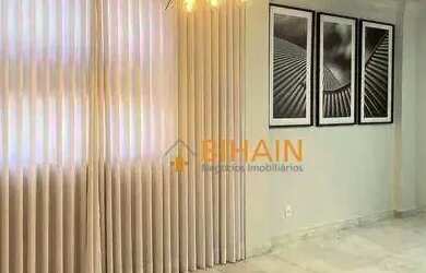 Imagem: O apartamento possui 4 Dormitórios, 3 Banheiros, 3 Vagas na