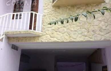 Imagem: A casa possui 2 Dormitórios, 4 Banheiros, 4 Vagas na garagem