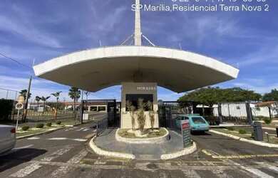 Imagem: A casa possui 2 Dormitórios, 1 Banheiro, 1 Vaga na garagem