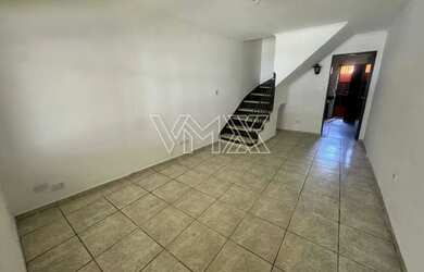 Imagem: A casa possui 2 Dormitórios, 2 Banheiros, 1 Vaga na garagem