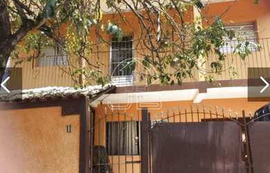 Imagem: A casa possui 5 Dormitórios, 4 Banheiros, 2 Vagas na garagem