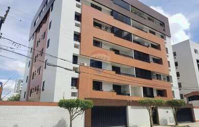 Imagem: O apartamento possui 4 Dormitórios, 3 Banheiros, 2 Vagas na