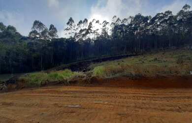 Imagem: O terreno possui 1.000m² de Área e está localizado em Parque