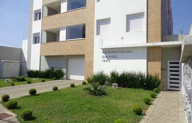 Imagem: O apartamento possui 2 Dormitórios, 1 Banheiro, 2 Vagas na