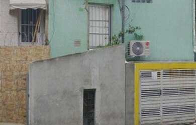 Imagem: A casa em condomínio possui 3 Dormitórios, 3 Banheiros, 100m²