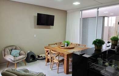 Imagem 10: Casa de condomínio para venda possui 200 metros quadrados com 3 quartos