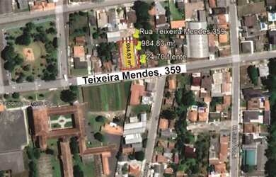 Imagem: O terreno possui 985m² de Área e está localizado em Uvaranas