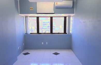 Imagem 6: Sala comercial de 100m2 na Av. Tancredo Neves - Salvador/BA