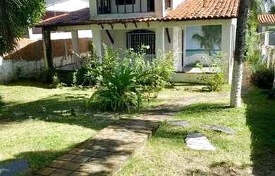 Imagem: A casa possui 3 Dormitórios, 1 Banheiro e está localizado