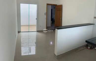 Imagem: O apartamento possui 2 Dormitórios, 1 Banheiro, 2 Vagas na