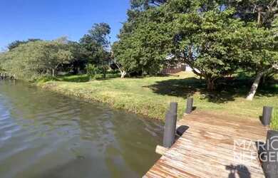 Imagem: Casa de condomínio térrea para venda com 400 metros quadrados