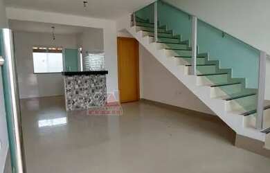 Imagem: A casa possui 2 Dormitórios, 2 Banheiros, 2 Vagas na garagem