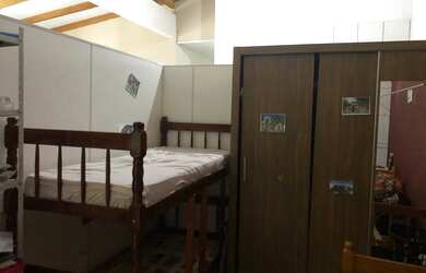 Imagem: A casa possui 4 Dormitórios, 5 Vagas na garagem e está localizado