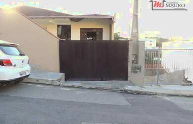 Imagem: A casa possui 2 Dormitórios, 1 Banheiro, 1 Vaga na garagem