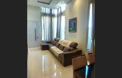 Imagem: A casa em condomínio possui 3 Dormitórios, 3 Banheiros, 4