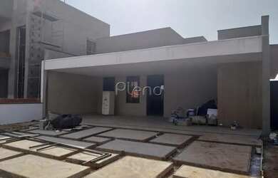 Imagem: A casa em condomínio à venda possui 3 Dormitórios, 5 Banheiros