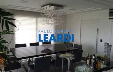 Imagem: O apartamento possui 4 Dormitórios, 5 Banheiros, 5 Vagas na