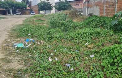 Imagem 1: Terreno em maracanaú. 200m² de Área