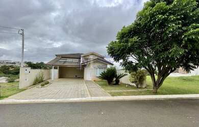 Imagem: A casa em condomínio possui 3 Dormitórios, 5 Banheiros, 2