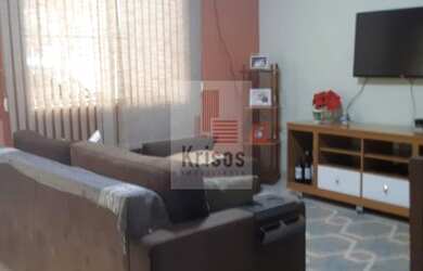 Imagem: A casa possui 3 Dormitórios, 3 Banheiros, 2 Vagas na garagem