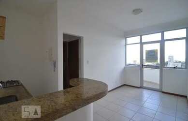 Imagem: O apartamento possui 1 Dormitório, 1 Banheiro, 1 Vaga na garagem