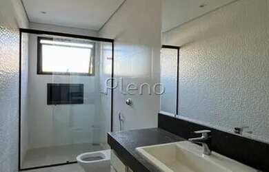 Imagem 15: Venda Casa com 320,00 metroQuadrado, 3 dormitório s , 2 vaga s . Swiss...