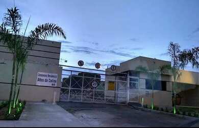 Imagem: A casa em condomínio possui 2 Dormitórios, 2 Banheiros, 2