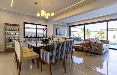 Imagem 13: Venda Casa com 247,00 metroQuadrado, 4 dormitório s , 2 vaga s . Swiss...